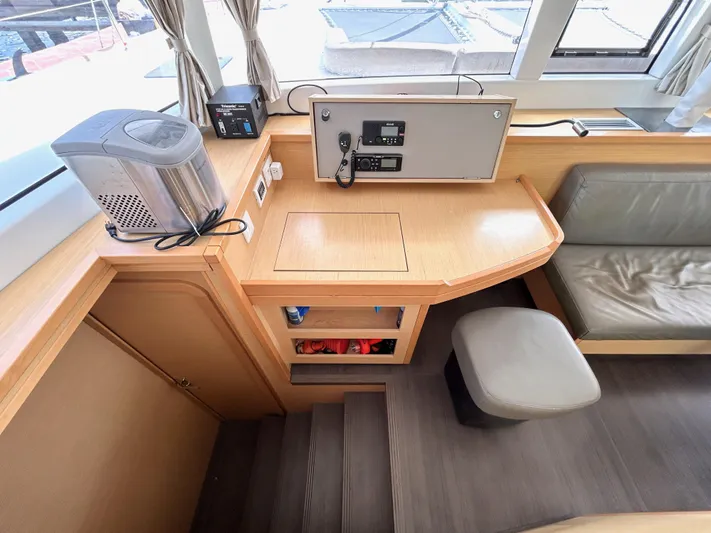 Nari Yacht Photos Pics 