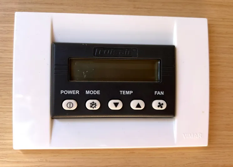 Nari Yacht Photos Pics 