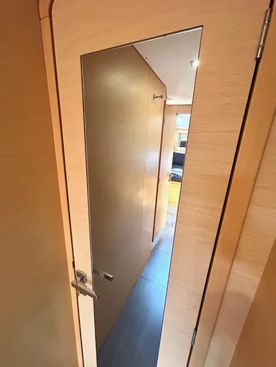 Nari Yacht Photos Pics 