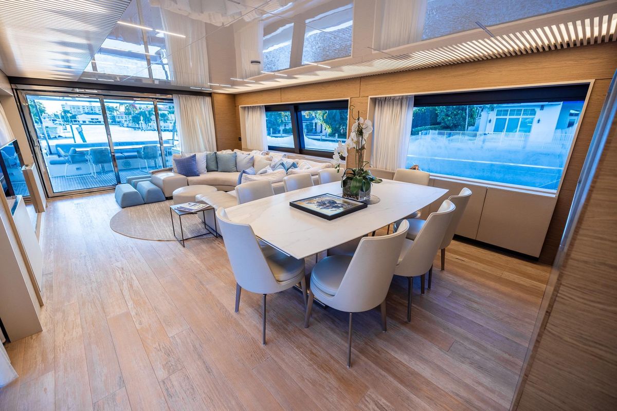 2021 Ferretti Yachts 92 