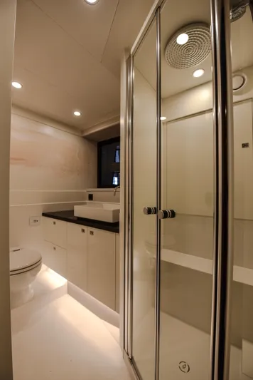  Yacht Photos Pics Modern bathroom in 2026 Van der Valk Beach Club 600 yacht.