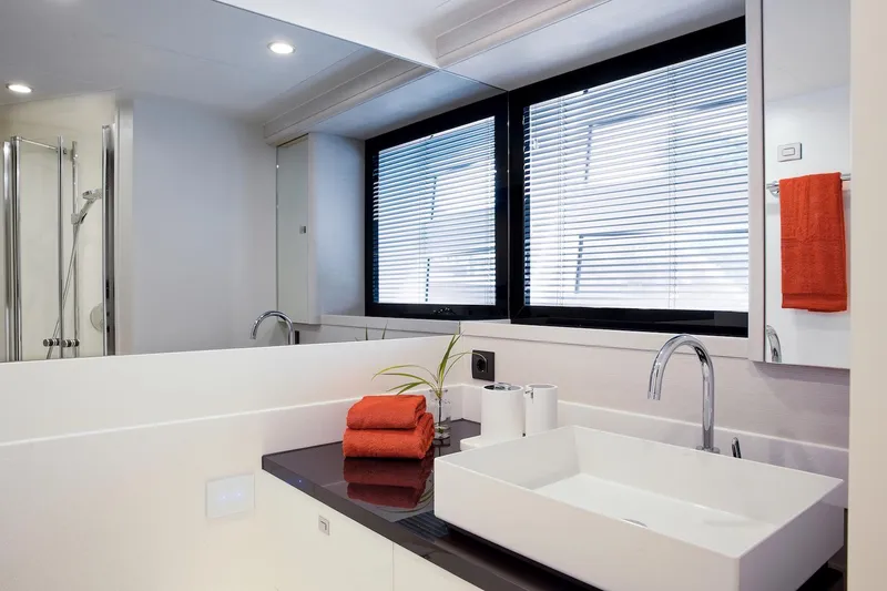  Yacht Photos Pics Modern bathroom in Van der Valk Beach Club 600 yacht, 2026 model, with sleek design and large windows.