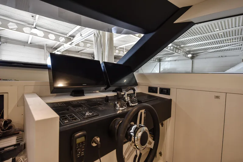  Yacht Photos Pics Helm station of 2026 Van der Valk Beach Club 600 yacht with dual monitors.