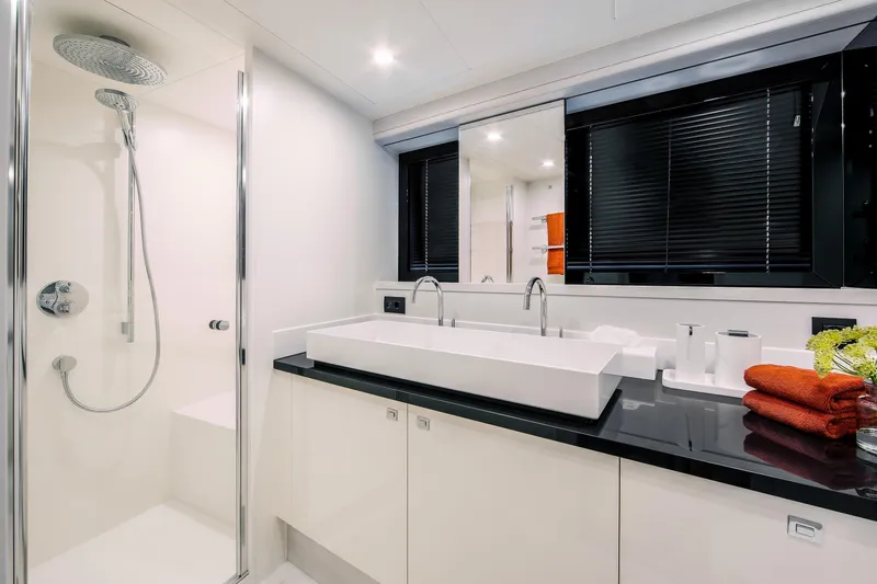  Yacht Photos Pics Modern bathroom in Van der Valk Beach Club 600 yacht, 2026 model, featuring sleek design and luxury amenities.