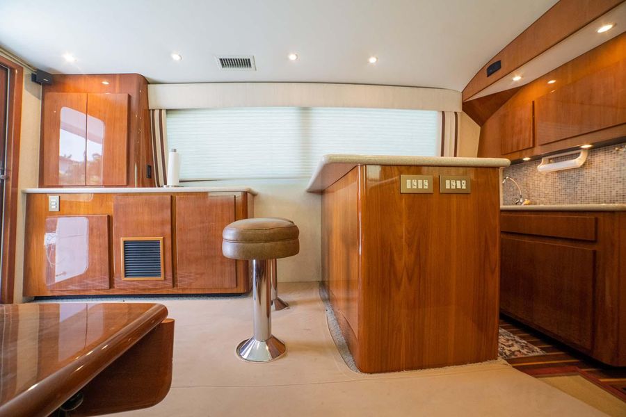 2009 Egg Harbor 43 Sport Yacht