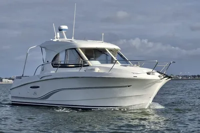 2008 Beneteau Antares 8