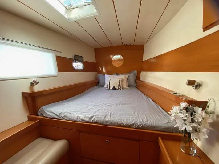 Tabula Rasa Yacht Photos Pics 