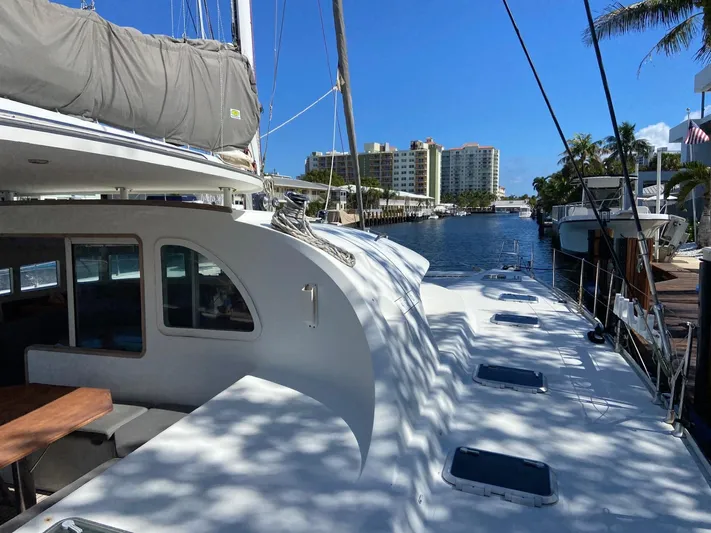 Tabula Rasa Yacht Photos Pics 