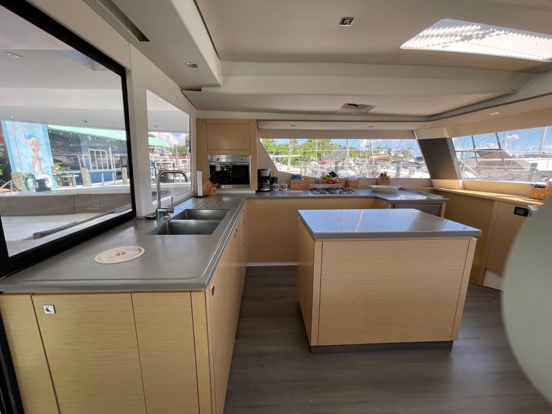 2016 Fountaine Pajot SABA 50