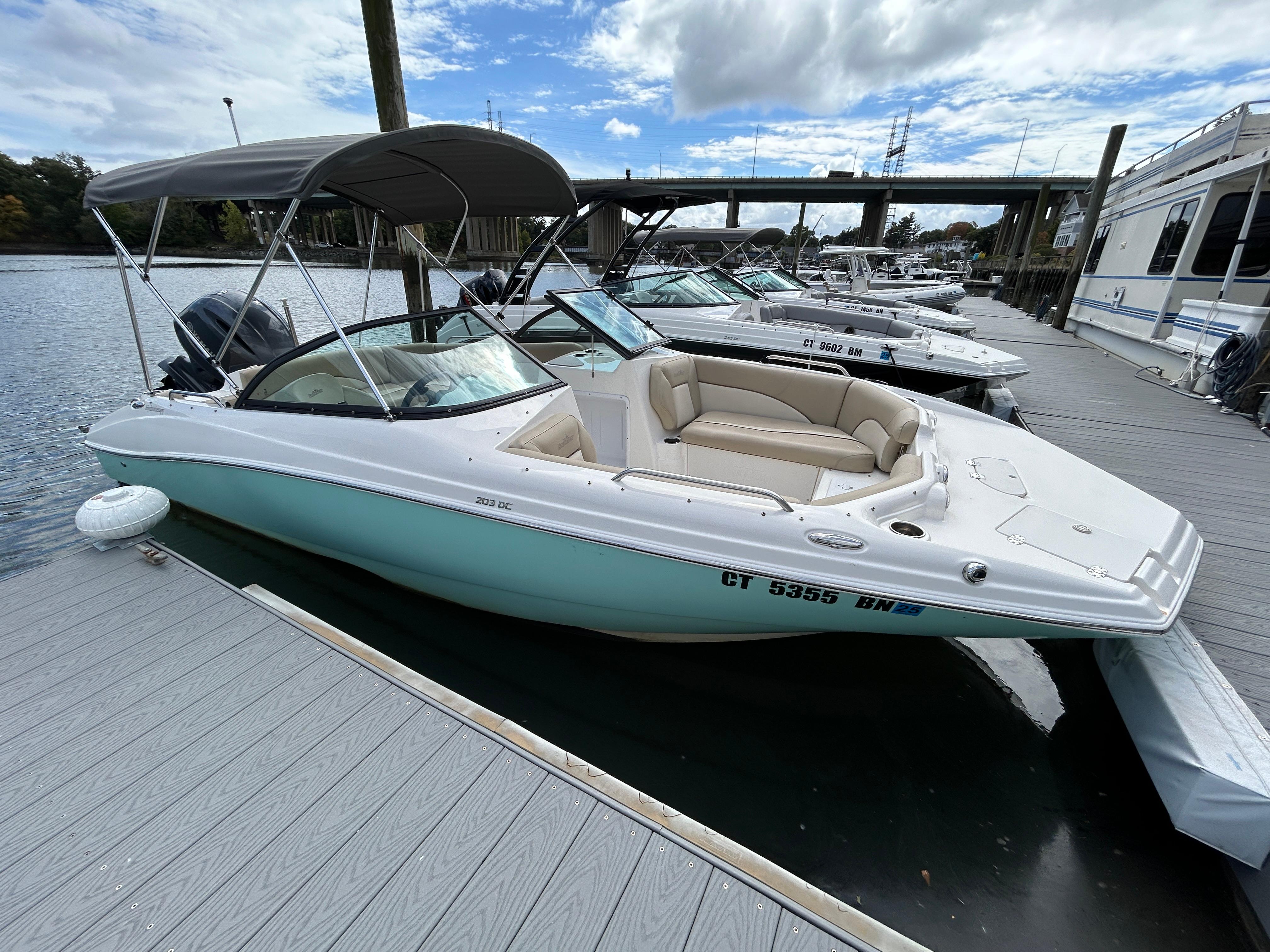 NauticStar 203DC Sport Deck