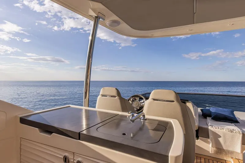 Absolute 60 Fly Yacht Photos Pics Luxury yacht Absolute 60 Fly 2025, featuring sleek design and ocean view.