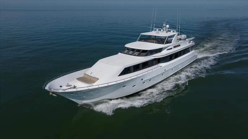 Think B.i.g Yacht Photos Pics 