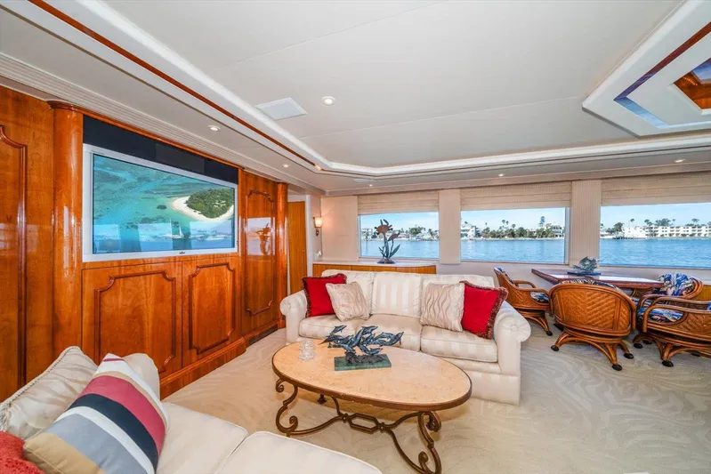 Think B.i.g Yacht Photos Pics 