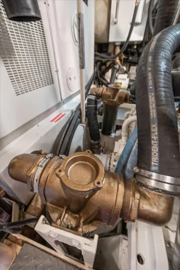 Think B.i.g Yacht Photos Pics 