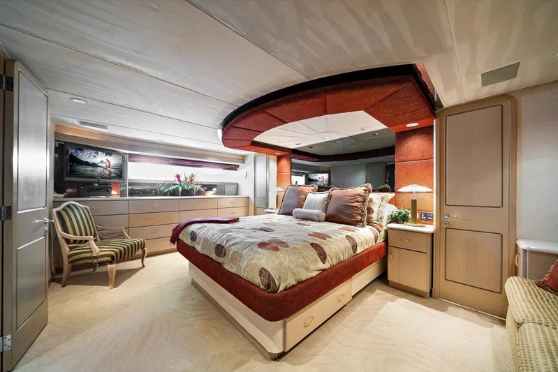 Think B.i.g Yacht Photos Pics Luxurious bedroom interior on 1995 Westport 106 Raised Pilothouse yacht.