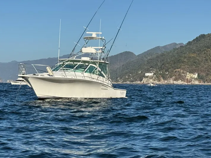 Cayuco Yacht Photos Pics 