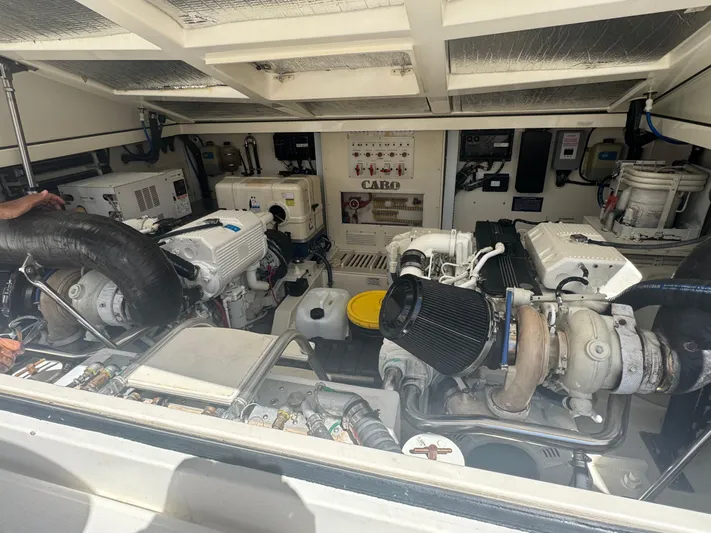 Cayuco Yacht Photos Pics 