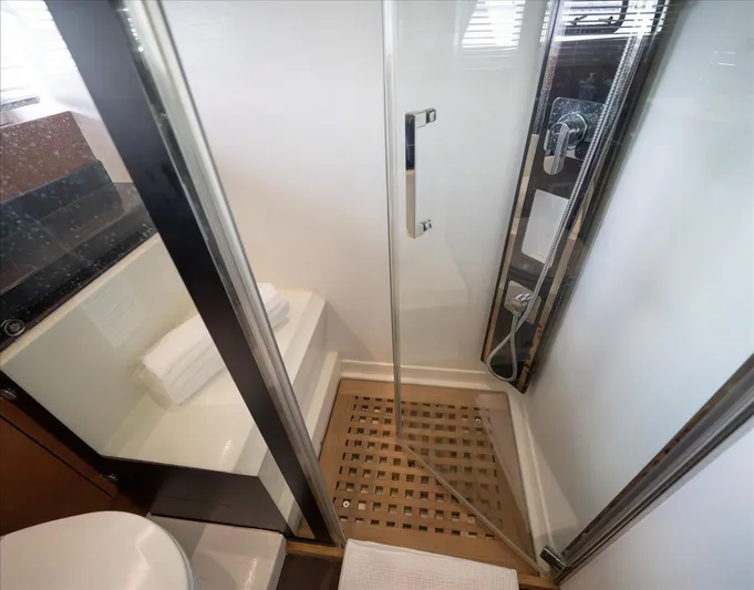 Aristocat Yacht Photos Pics 