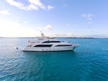 Benetti 120 Classic