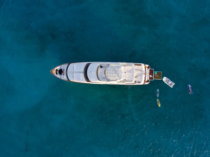 Papaito Yacht Photos Pics 