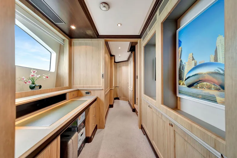 Papaito Yacht Photos Pics 