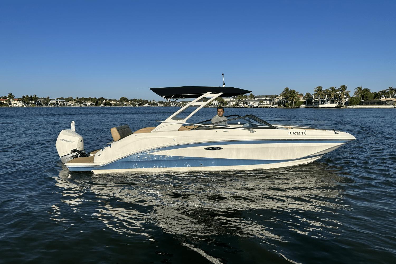 Sea Ray Sdx Outboard Runabout For Sale Yachtworld