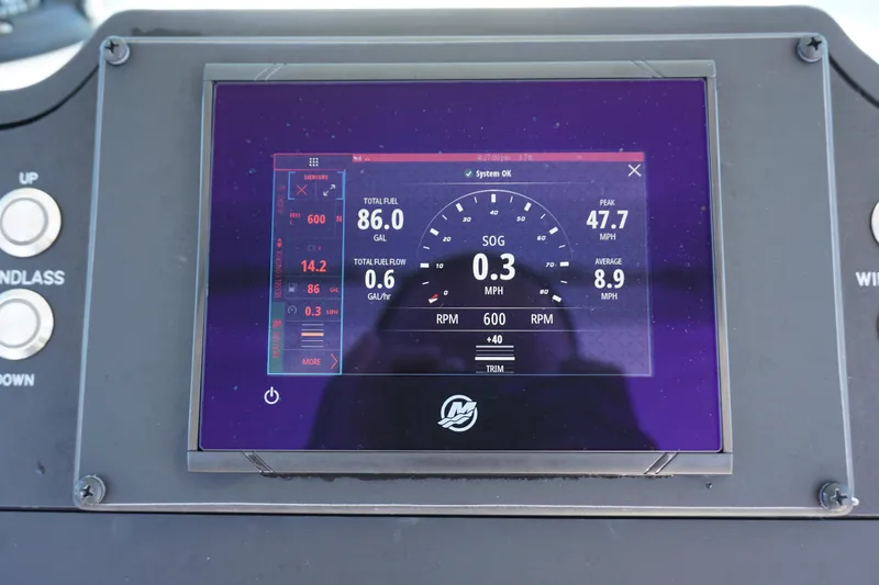 No Name Yacht Photos Pics 2022 25 Everglades 253cc Electronics