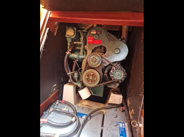  Yacht Photos Pics Engine compartment of a 2001 Beneteau Oceanis 473 Clipper sailboat.