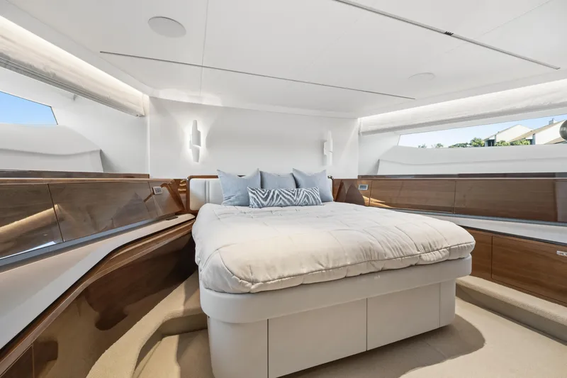 Just Perfect Yacht Photos Pics Princess 95 JUST PERFECT - Bow Stateroom