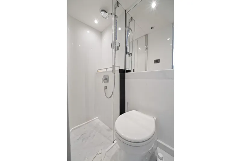 Just Perfect Yacht Photos Pics Princess 95 JUST PERFECT - Crew Head