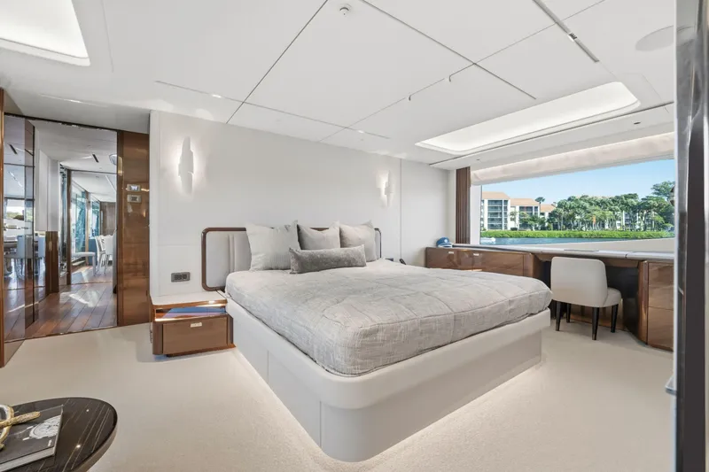 Just Perfect Yacht Photos Pics Princess 95 JUST PERFECT - Master Stateroom Main Deck