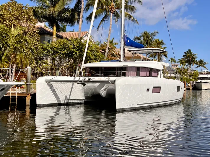 Spring Tradition Yacht Photos Pics 