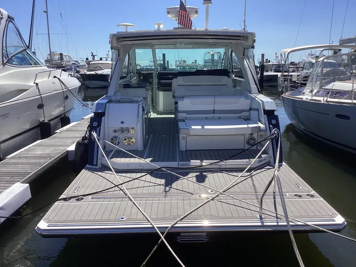 Steal Yacht Photos Pics 