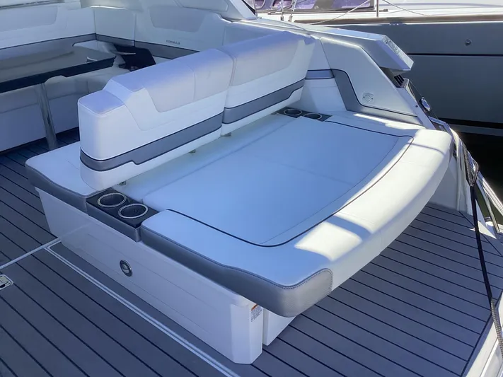Steal Yacht Photos Pics 2020 Formula 380 Super Sport Crossover boat with spacious seating and sleek design.