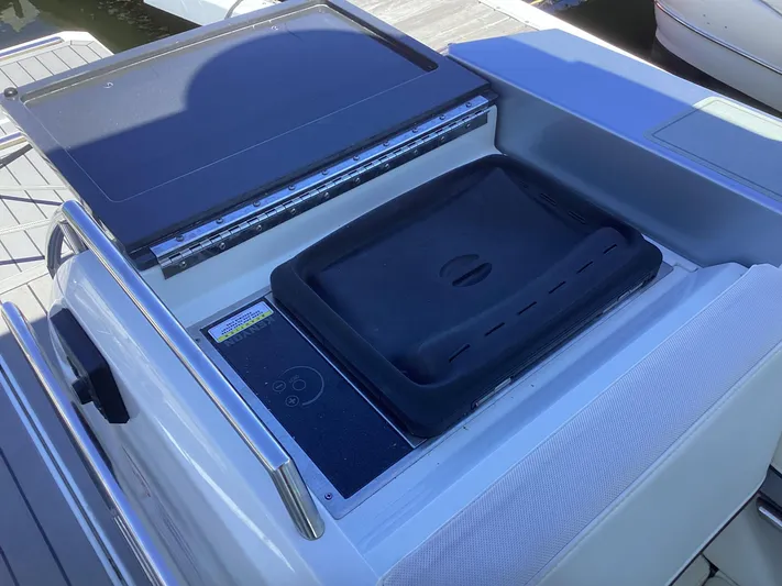 Steal Yacht Photos Pics 2020 Formula 380 Super Sport Crossover boat grill and prep station on deck.