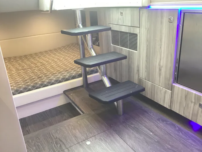 Steal Yacht Photos Pics 