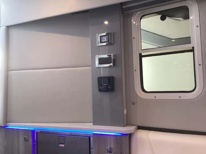 Steal Yacht Photos Pics 