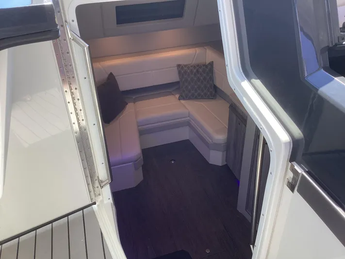 Steal Yacht Photos Pics 