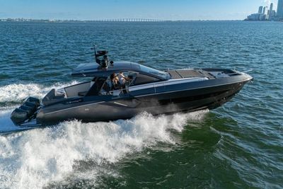 Yacht