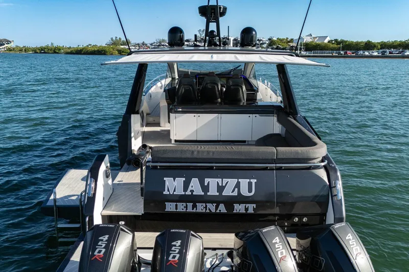 Matzu Yacht Photos Pics 2023 Azimut Verve 47 luxury yacht with powerful Mercury 450R engines on open water.