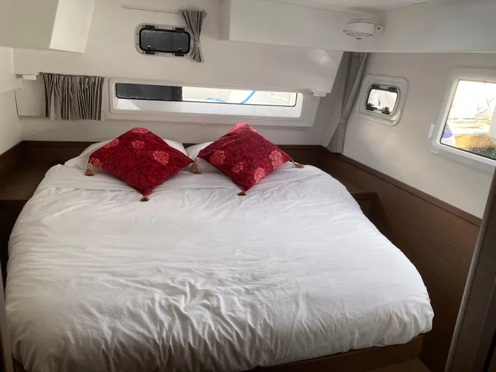 Firecat Yacht Photos Pics 