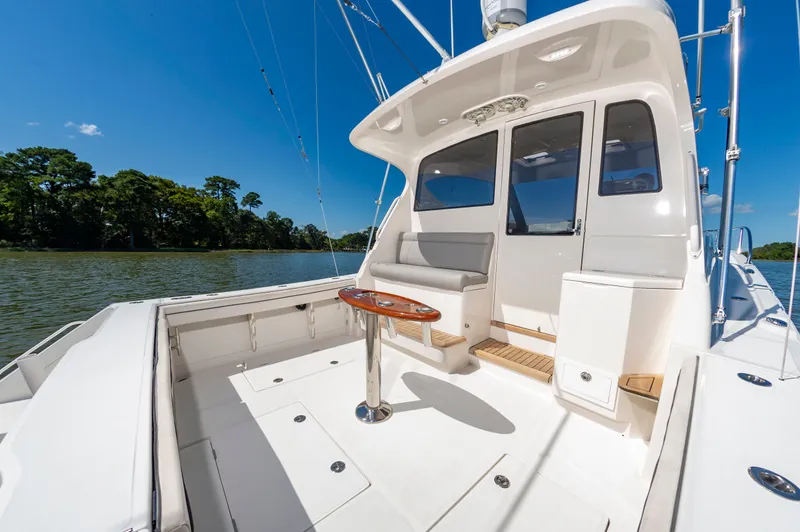 Surf Rider Yacht Photos Pics 