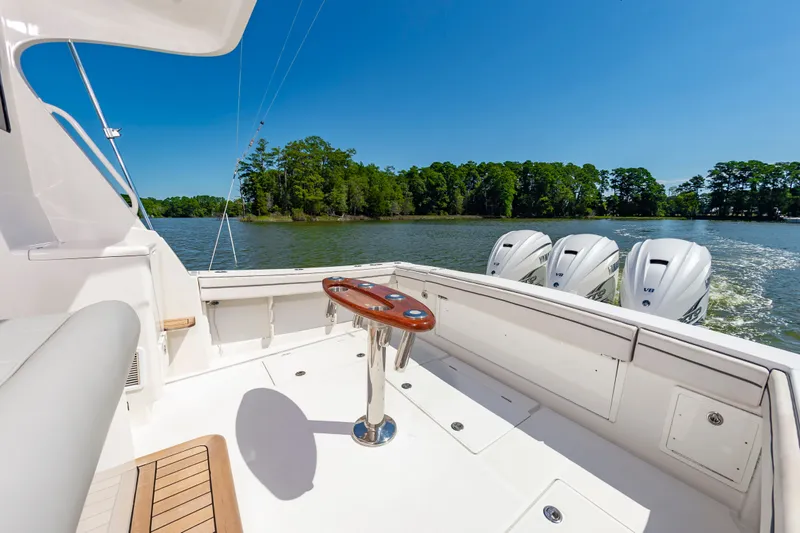 Surf Rider Yacht Photos Pics 