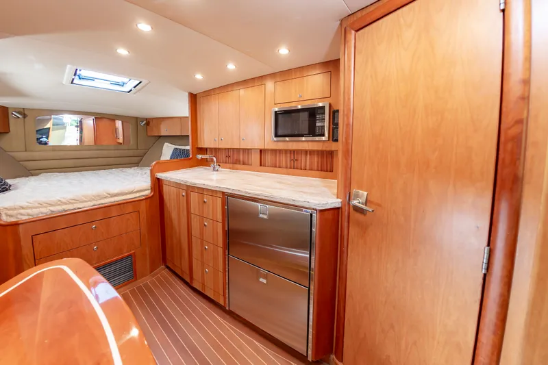 Surf Rider Yacht Photos Pics 