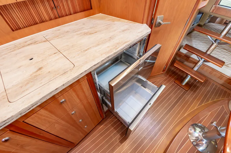 Surf Rider Yacht Photos Pics 