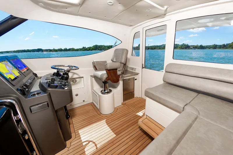 Surf Rider Yacht Photos Pics 