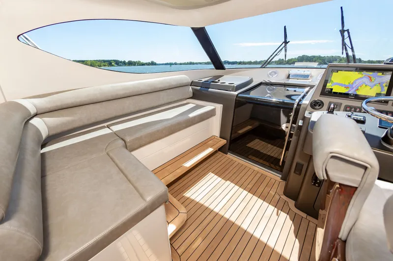 Surf Rider Yacht Photos Pics 