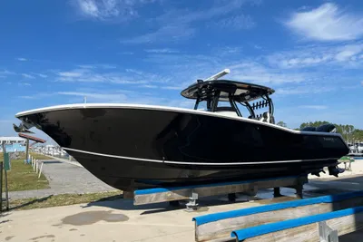 Tidewater 320 CC Adventure