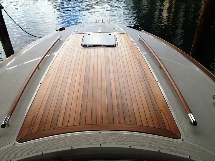  Yacht Photos Pics Teak Bow