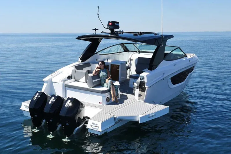  Yacht Photos Pics Manufacturer Provided Image: Manufacturer Provided Image